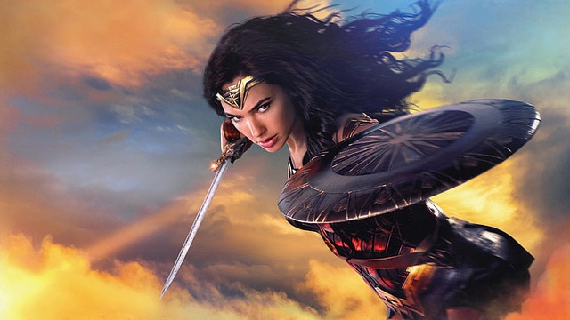 Wonder Woman 1984: Gal Gadot tuyên bố không chơi kiếm, đu dây là đủ rồi - Ảnh 2.