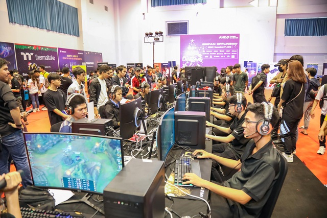 AMD tổ chức buổi offline hoành tráng tại Việt Nam, các fan đội đỏ còn được giao lưu thỏa thích với cô giáo My - Ảnh 5.