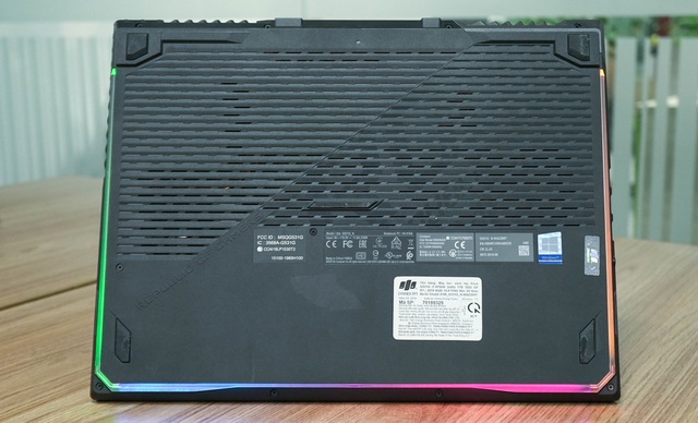 Trải nghiệm Asus ROG Strix SCAR III - Laptop gaming hoàn hảo nhất hiện tại về công năng và giá tiền - Ảnh 2.