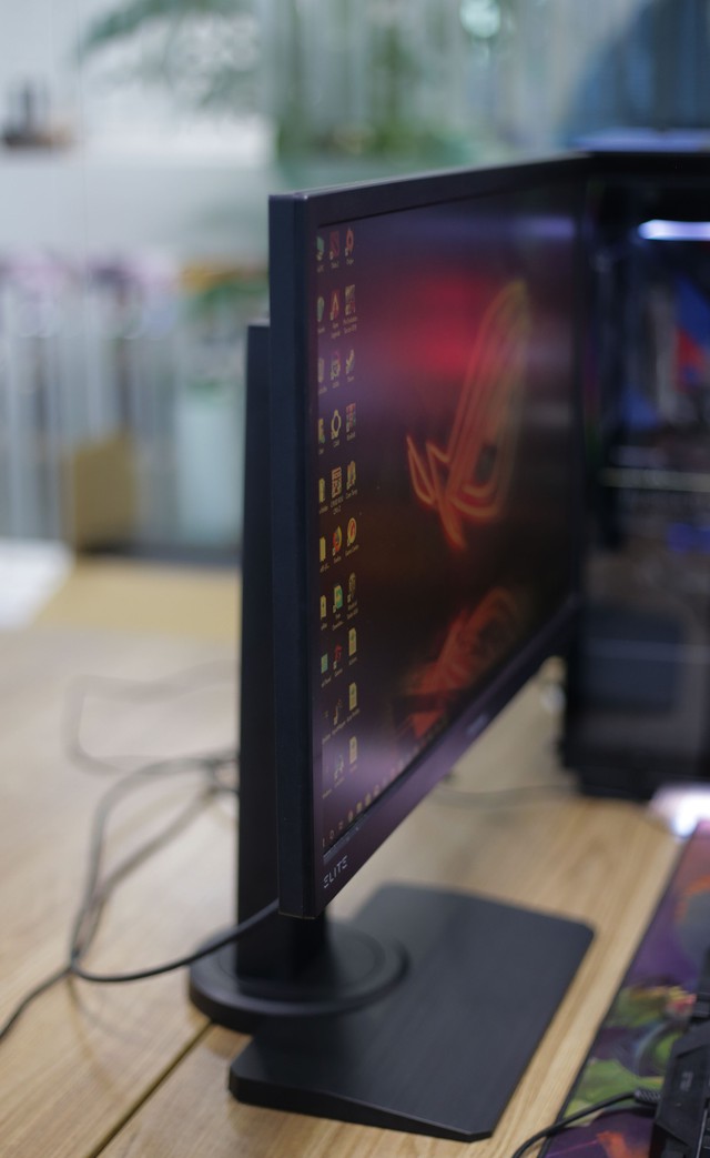 Trải nghiệm màn hình chuyên game ViewSonic XG240R: Chơi Apex Legends ngon lành, đèn RGB đặc sắc - Ảnh 5.