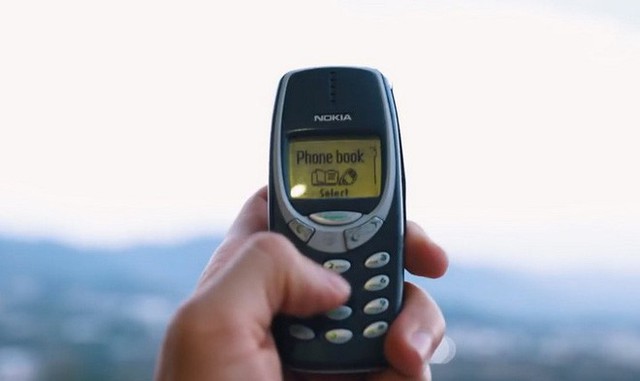 Thả rơi Galaxy S10 và Nokia 3310 từ độ cao 300 mét và cái kết bất ngờ - Ảnh 4.