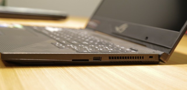 Trải nghiệm laptop gaming Asus ROG Strix SCAR II mới nâng cấp RTX: Hiệu năng cực tốt - Ảnh 9.