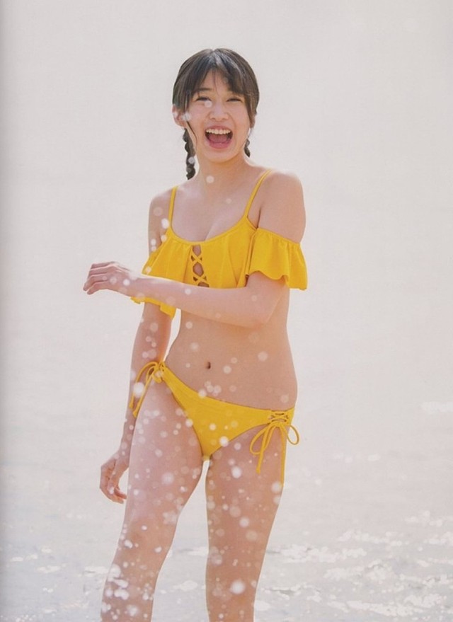 Ngắm loạt ảnh bikini đẹp ngất ngây của thiên thần Makino Maria ở tuổi 18 - Ảnh 7.