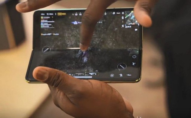 Chơi PUBG Mobile, Asphalt 9, Dynasty Legend trên Galaxy Fold trông như thế nào? - Ảnh 5.