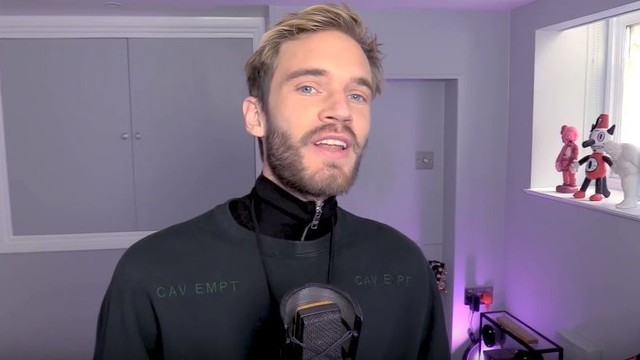 Pewdiepie chịu thua, nhưng fan hâm mộ không cho phép và cú lật kèo ngoạn mục - Ảnh 1.