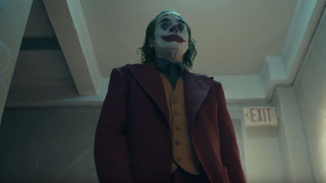 Joker 2019 tung Teaser Trailer đầu tiên: Hoàng tử tội phạm chào đời! - Ảnh 9.