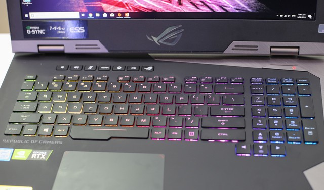 Asus ROG G703GX - Laptop gaming quái vật với CPU i9, RTX 2080 không những chơi game mượt mà còn giúp game thủ tăng cường sức khỏe - Ảnh 16.