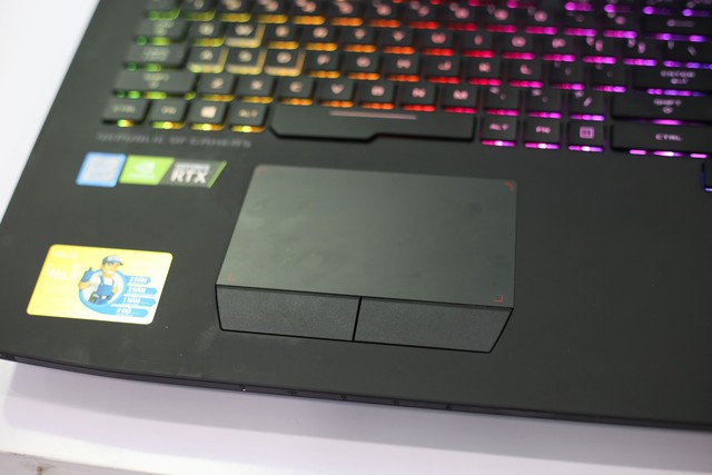 Asus ROG G703GX - Laptop gaming quái vật với CPU i9, RTX 2080 không những chơi game mượt mà còn giúp game thủ tăng cường sức khỏe - Ảnh 17.