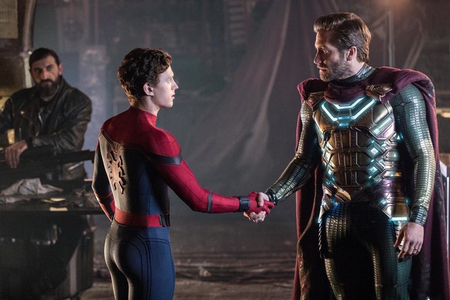 Cho trang phục của Mysterio y hệt như Iron Man, Thor và Dr. Strange đầy mờ ám - Marvel đang có ý đồ gì? - Ảnh 2.
