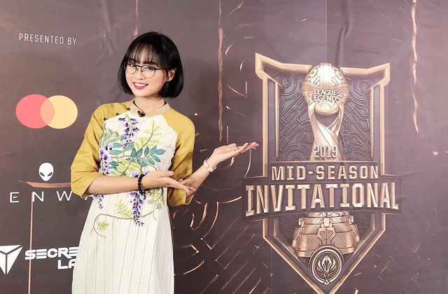 LMHT: Cận cảnh nhan sắc tuyệt trần của những nữ MC góp mặt ở MSI 2019 - Ảnh 17.