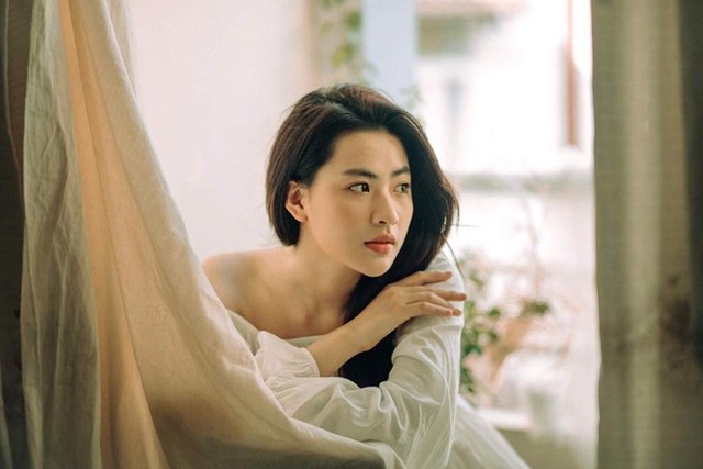 Minh Trang - nàng thơ của Tháng 5 Để Dành đốn tim khán giả với vẻ ngoài kiều diễm - Ảnh 6.