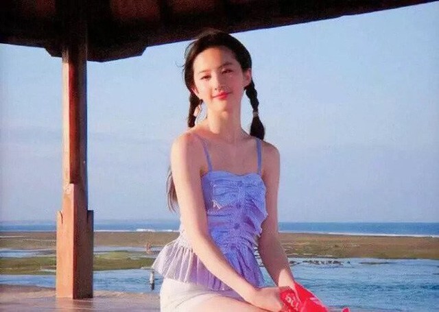 Nhan sắc từ Thần tiên tỷ tỷ tới Hoa Mộc Lan của Lưu Diệc Phi: Gây bão quá nhiều vì đẹp và không ít lần tuột dốc - Ảnh 22.