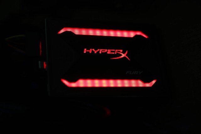 Trải nghiệm SSD HyperX Fury RGB 480GB: Dung lượng lớn, tốc độ cao lại còn sáng lung linh tuyệt sắc - Ảnh 9.