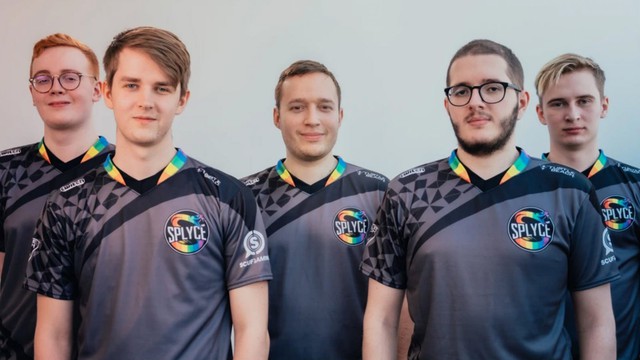 LMHT: Splyce là team đầu tiên công khai ủng hộ LGBT khi cho ra mắt mẫu áo đấu Cầu vồng lục sắc - Ảnh 1.