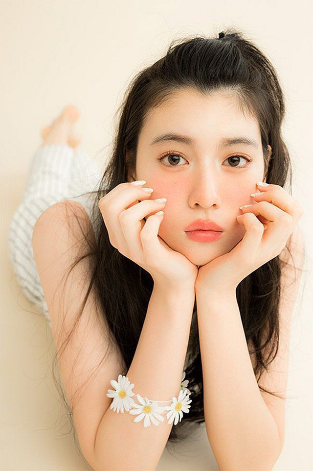 Chán làm ngọc nữ, hot girl Lưu Diệc Phi của Nhật Bản lột xác gợi cảm, chụp ảnh bìa tạp chí Playboy - Ảnh 6.