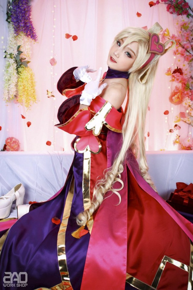 LMHT: Không thể rời mắt khỏi cosplay Quái Vật Ba Đầu Sona Tiểu Tình Nhân vô cùng quyến rũ - Ảnh 7.