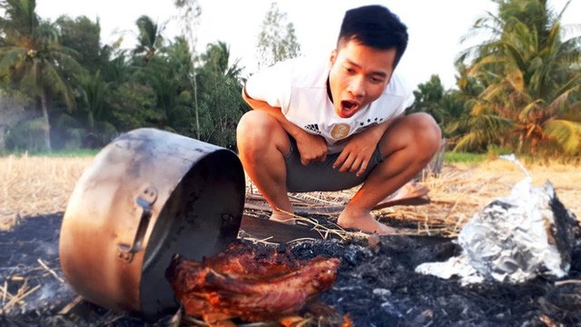 5 kênh du lịch - ẩm thực hot nhất miền Tây: Khoai Lang Thang sắp đạt nút vàng, một YouTuber trẻ tuổi khác đã làm được điều đó từ lâu - Ảnh 65.