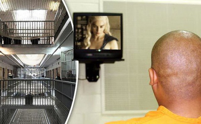 Quyết vào tù để được xem truyền hình miễn phí, tên trộm cố tình lưu lại dấu vết vì muốn cảnh sát tới bắt - Ảnh 2.