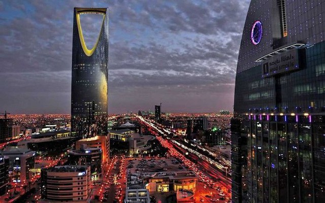 Choáng ngợp với thành phố 500 tỷ đô của Arab Saudi: Ban đêm dùng cả mặt trăng nhân tạo! - Ảnh 3.