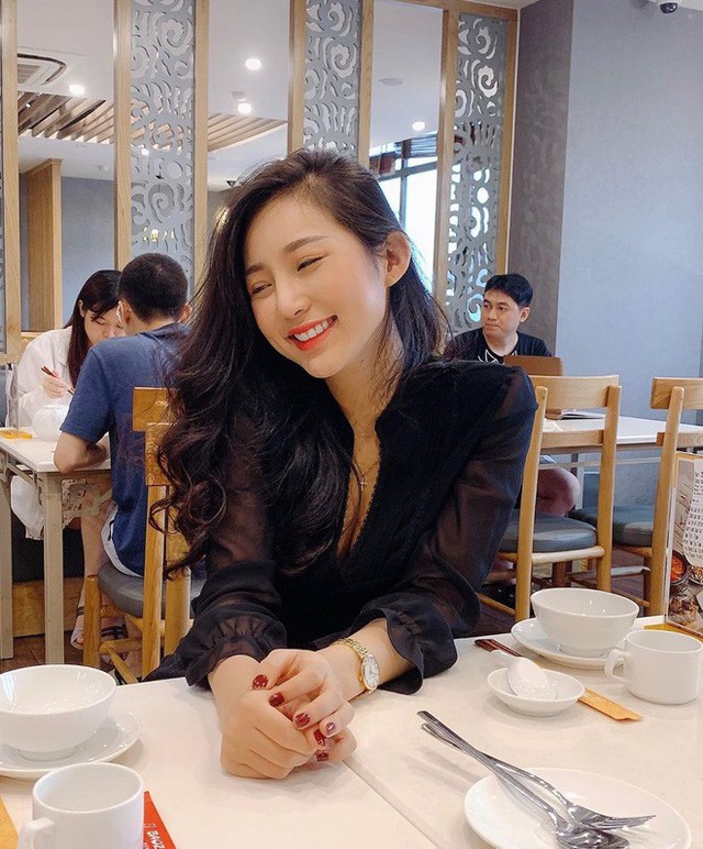 Hội girl xinh Việt lọt tầm ngắm netizen Trung: Người được ví giống Linh Ka, người kiếm sương sương 70 triệu/tháng - Ảnh 17.