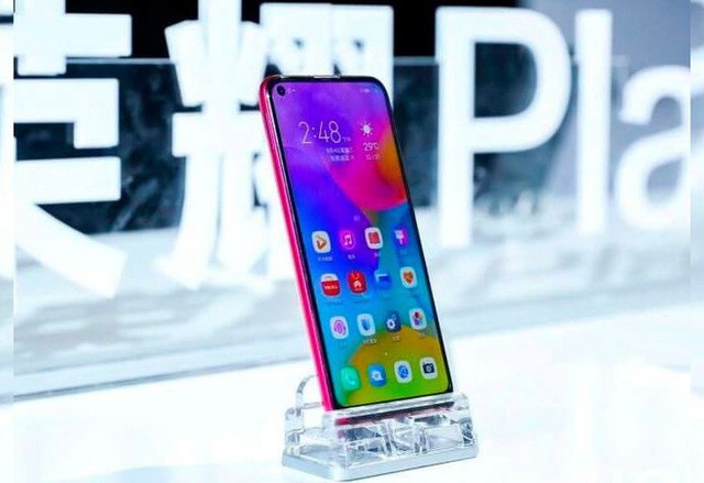 Honor Play 3 ra mắt: Màn hình đục lỗ, 3 camera sau, cảm biến 48MP, chip Kirin 710F, pin 4.000 mAh, giá chỉ từ 140 USD - Ảnh 4.