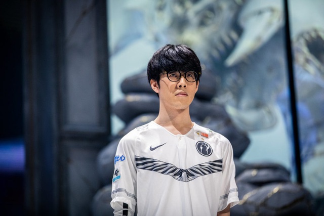 LMHT: Faker chỉ đứng thứ 9 danh sách trong 10 game thủ hàng đầu năm 2019 vừa qua - Ảnh 5.