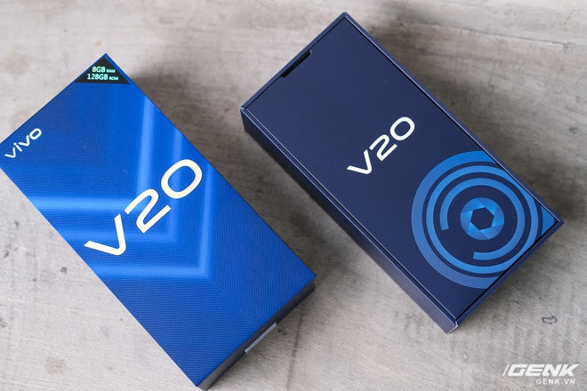 Cận cảnh Vivo V20 vừa ra mắt tại Việt Nam: Màu đẹp, camera trước có eye-tracking là điểm mới nhưng tại sao vẫn dùng màn giọt nước? - Ảnh 2. Cận cảnh Vivo V20 vừa ra mắt tại Việt Nam: Màu đẹp, camera trước có eye-tracking là điểm mới nhưng tại sao vẫn dùng màn giọt nước? - Ảnh 2.