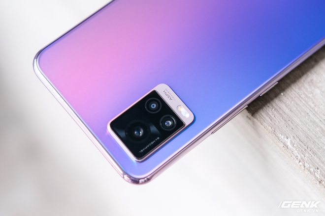 Cận cảnh Vivo V20 vừa ra mắt tại Việt Nam: Màu đẹp, camera trước có eye-tracking là điểm mới nhưng tại sao vẫn dùng màn giọt nước? - Ảnh 8. Cận cảnh Vivo V20 vừa ra mắt tại Việt Nam: Màu đẹp, camera trước có eye-tracking là điểm mới nhưng tại sao vẫn dùng màn giọt nước? - Ảnh 8.