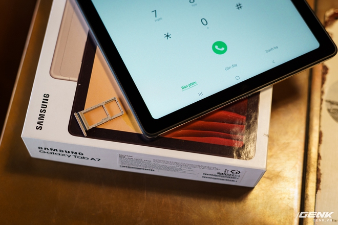 Mở hộp Samsung Galaxy Tab A7: thiết kế pha lẫn hoài cổ và hiện đại, loa là điểm mạnh - Ảnh 14. Mở hộp Samsung Galaxy Tab A7: thiết kế pha lẫn hoài cổ và hiện đại, loa là điểm mạnh - Ảnh 14.