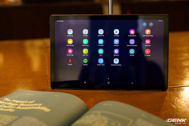 Mở hộp Samsung Galaxy Tab A7: thiết kế pha lẫn hoài cổ và hiện đại, loa là điểm mạnh - Ảnh 22. Mở hộp Samsung Galaxy Tab A7: thiết kế pha lẫn hoài cổ và hiện đại, loa là điểm mạnh - Ảnh 22.