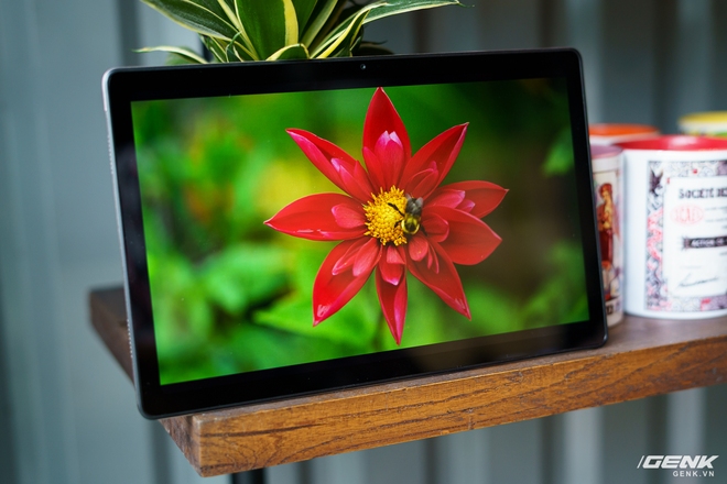 Mở hộp Samsung Galaxy Tab A7: thiết kế pha lẫn hoài cổ và hiện đại, loa là điểm mạnh - Ảnh 16. Mở hộp Samsung Galaxy Tab A7: thiết kế pha lẫn hoài cổ và hiện đại, loa là điểm mạnh - Ảnh 16.
