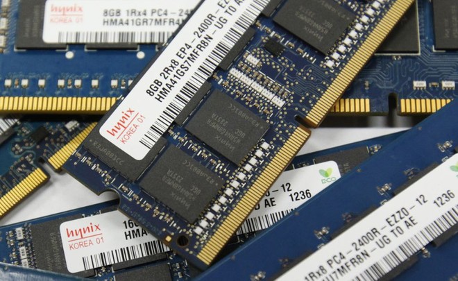 Intel bán mảng chip nhớ cho SK Hynix với giá 9 tỷ USD, rút lui khỏi thị trường - Ảnh 2.