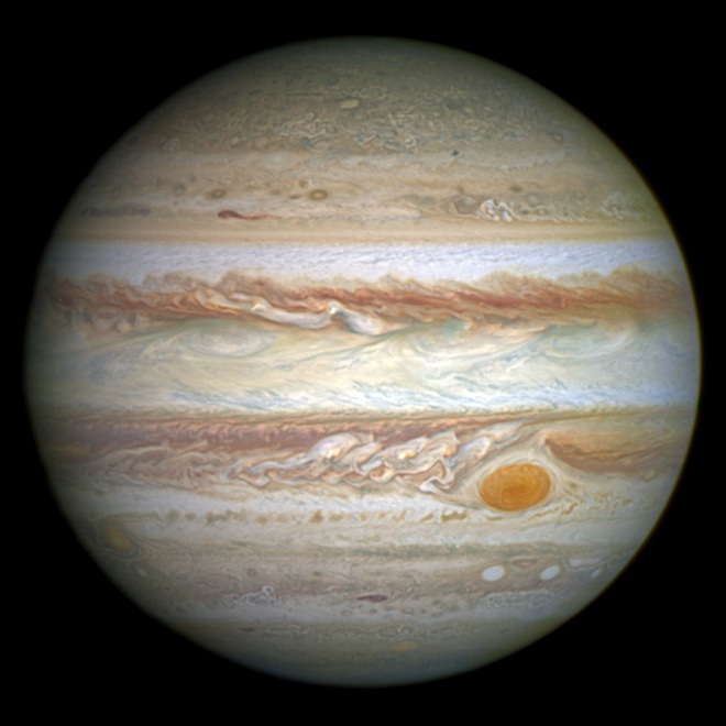 Lần đầu tiên, tàu Juno của NASA chụp được loạt hiện tượng phóng điện màu xanh/hồng trên Sao Mộc - Ảnh 3. Lần đầu tiên, tàu Juno của NASA chụp được loạt hiện tượng phóng điện màu xanh/hồng trên Sao Mộc - Ảnh 3.