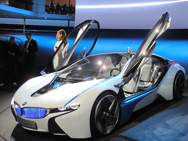 Tại sao các nhà sản xuất ô tô vẫn chi hàng triệu USD cho những mẫu xe concept mà họ không có kế hoạch sản xuất? - Ảnh 3.