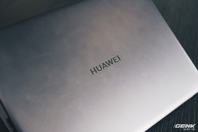 Đánh giá Huawei MateBook 13: Ultrabook tốt nếu người dùng chấp nhận vượt qua rào cản thương hiệu (và thời lượng pin tệ hại) - Ảnh 14. Đánh giá Huawei MateBook 13: Ultrabook tốt nếu người dùng chấp nhận vượt qua rào cản thương hiệu (và thời lượng pin tệ hại) - Ảnh 14.