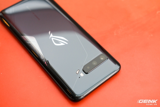 ASUS ra mắt thế hệ gaming phone ROG Phone 3 tại VN, giá 23 triệu đồng - Ảnh 3. ASUS ra mắt thế hệ gaming phone ROG Phone 3 tại VN, giá 23 triệu đồng - Ảnh 3.