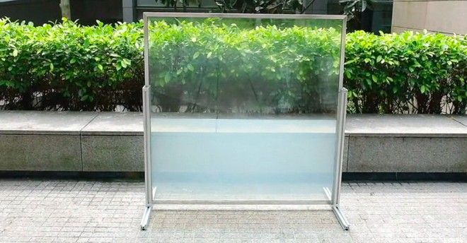 Thử nghiệm loại kính cửa sổ bằng chất lỏng mới giúp giảm nhiệt độ các tòa nhà và tiết kiệm điện năng - Ảnh 1. Thử nghiệm loại kính cửa sổ bằng chất lỏng mới giúp giảm nhiệt độ các tòa nhà và tiết kiệm điện năng - Ảnh 1.