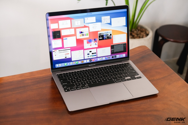 Trải nghiệm nhanh MacBook Air 2020 chip M1: Tôi đã sốc khi Pro 13 inch 2020 bị ngửi khói toàn tập - Ảnh 4. Trải nghiệm nhanh MacBook Air 2020 chip M1: Tôi đã sốc khi Pro 13 inch 2020 bị ngửi khói toàn tập - Ảnh 4.