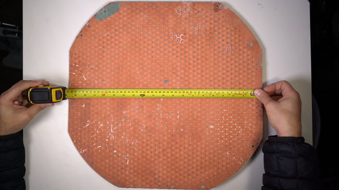 Mổ bụng chảo vệ tinh Đĩa Thị Mặt Mẹt của Starlink: toàn là chip do SpaceX tự sản xuất, có dàn ăng-ten tí hon hướng lên trời tự động dò vệ tinh để bắt sóng - Ảnh 27.