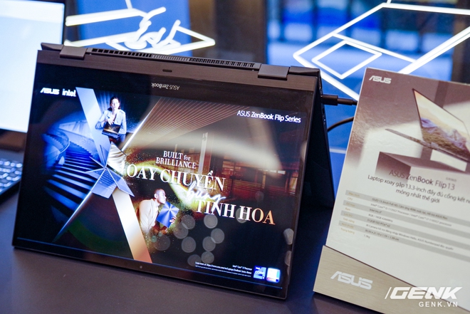 ASUS trình làng bộ đôi Zenbook Flip: thiết kế siêu mỏng, có thể gập mở 360 độ, màn hình OLED giá từ 26 triệu đồng - Ảnh 19. ASUS trình làng bộ đôi Zenbook Flip: thiết kế siêu mỏng, có thể gập mở 360 độ, màn hình OLED giá từ 26 triệu đồng - Ảnh 19.