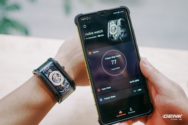 flexible smartwatch