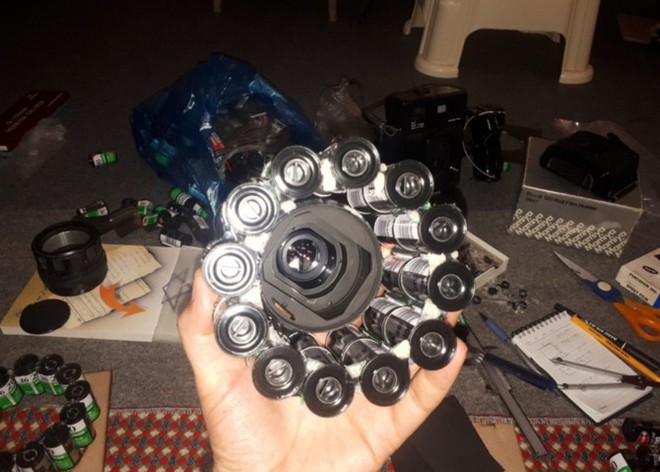 YouTuber kiêm nhiếp ảnh gia biến hàng trăm vỏ film 35mm thành máy ảnh film cực độc - Ảnh 12.
