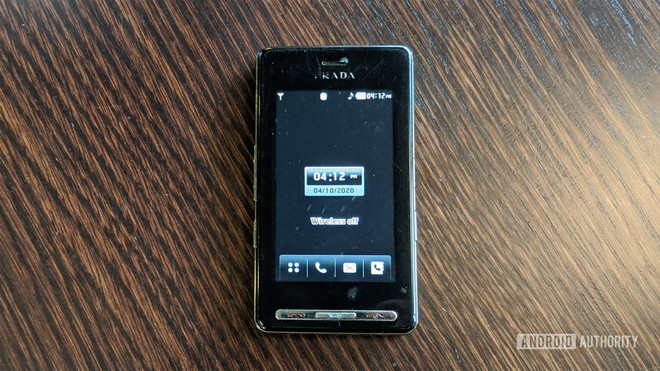 Ngược dòng thời gian: LG Prada, chiếc điện thoại có màn hình cảm ứng điện dung trước cả iPhone nhưng lại chẳng đi đến đâu - Ảnh 11.