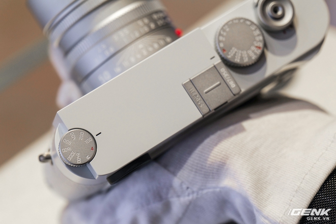 Cận cảnh Leica M10-P White Limited Edition: Chỉ có 350 chiếc được sản xuất, giá 420 triệu đồng tại Việt Nam - Ảnh 6.