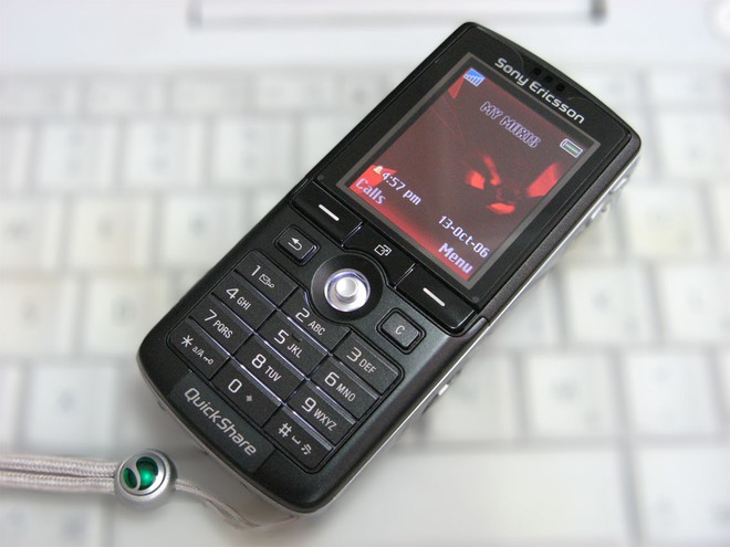 Nhìn lại Sony Ericsson W800 và K750: Khi Sony còn là thương hiệu nặng ký trên thị trường di động - Ảnh 4.
