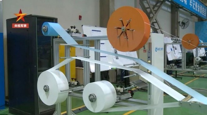 Trung Quốc áp dụng công nghệ chế tạo máy bay phản lực để sản xuất mặt nạ - Ảnh 4.