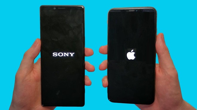 Đặt giá 1099 USD cho Xperia 1 II, Sony có hoang tưởng trong cuộc chiến chống Samsung và Apple? - Ảnh 2.