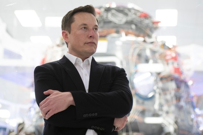 Vẫn là Elon Musk: Doanh nghiệp đóng cửa nhà máy gần hết, riêng Tesla mở lại nhà máy để sản xuất máy thở chống Covid-19 - Ảnh 1.