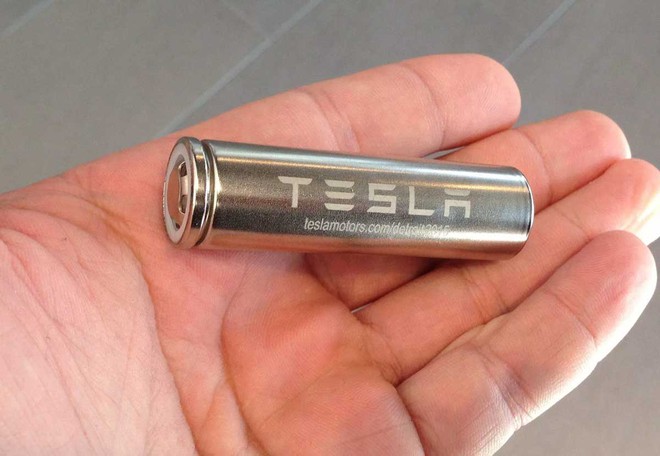 Dự án bí mật Roadrunner của Tesla lộ diện: Sản xuất hàng loạt những viên pin dung lượng lớn với giá 100$ cho mỗi kWh - Ảnh 1.