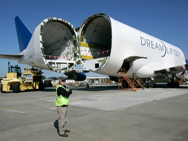 Boeing quyên góp 3 chiếc máy bay chở hàng ngoại cỡ để giúp phân phối hàng hóa liên quan virus corona - Ảnh 13.
